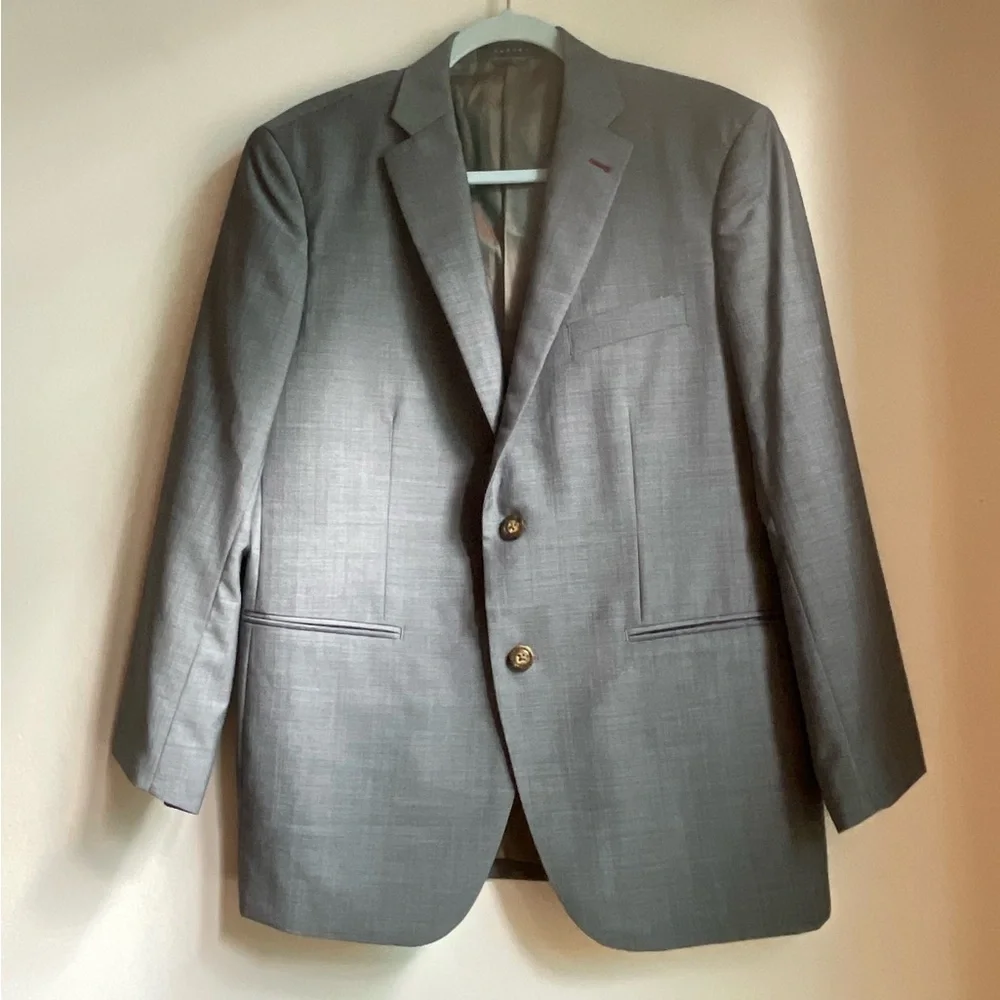 INDOCHINO Luxury Suit Jacket With Iridescent Lining